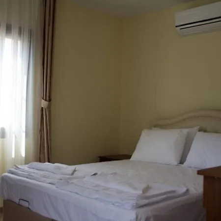 Apartment Pamilyon Apart *